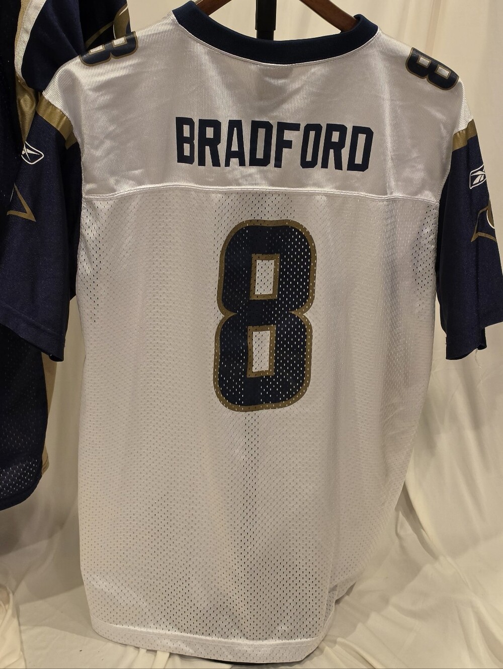 Reebok St Louis Rams Sam Bradford 8 NFL Jersey White Youth XL 18-20 Throwback